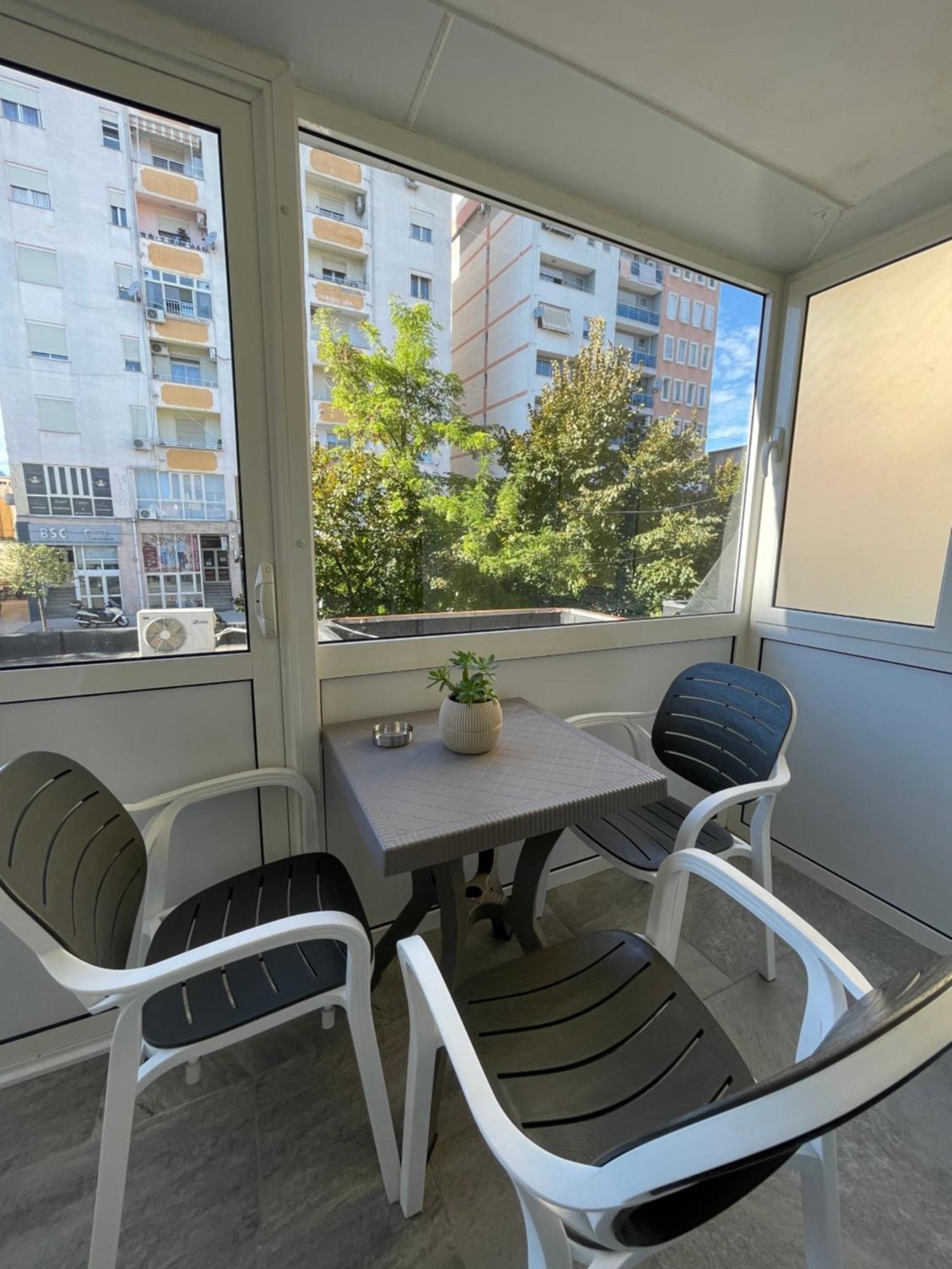 Downtown Deluxe Apartment Shkoder Exterior photo